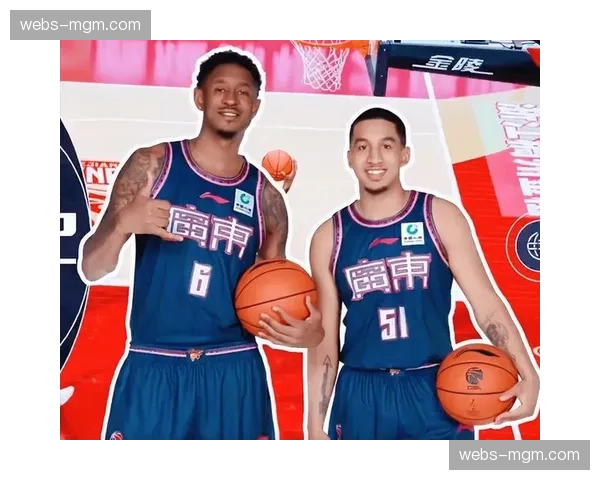 广东华南虎官方宣布，外援马尚·布鲁克斯因脚踝扭伤将缺席季后赛前三场比赛